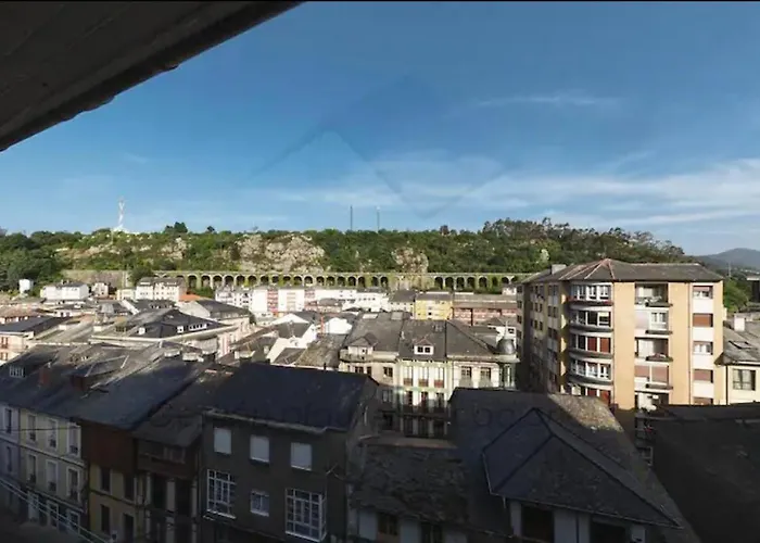 La Casina De La Pena * לוארקה