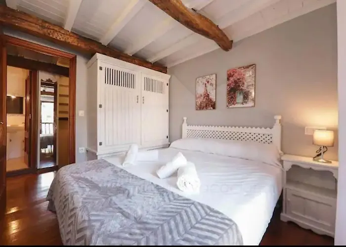 La Casina De La Pena לוארקה